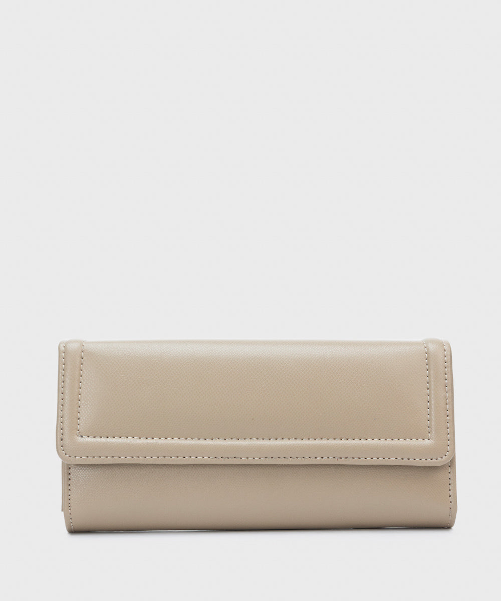 Women's Off White Faux Leather Wallet