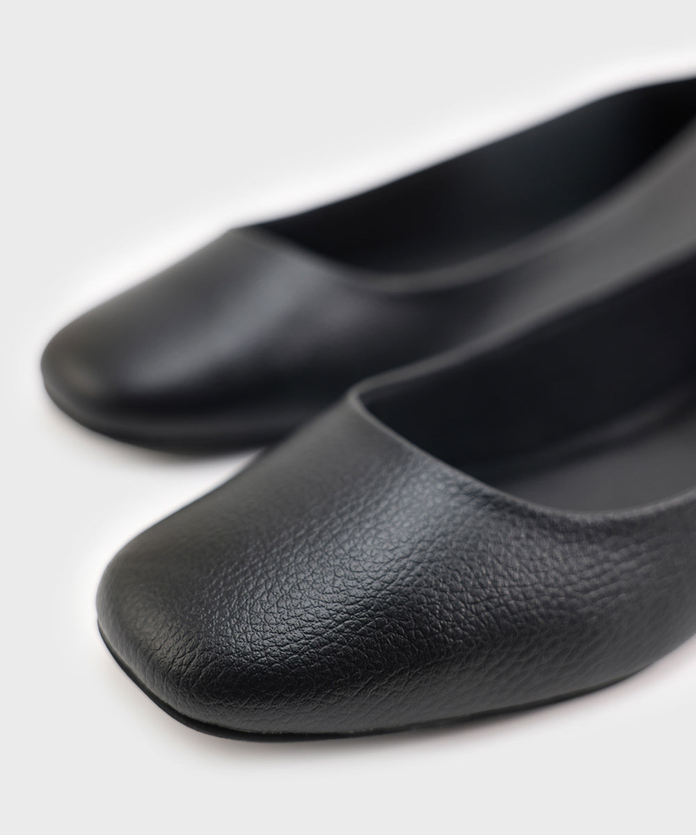 Women's Black Flats