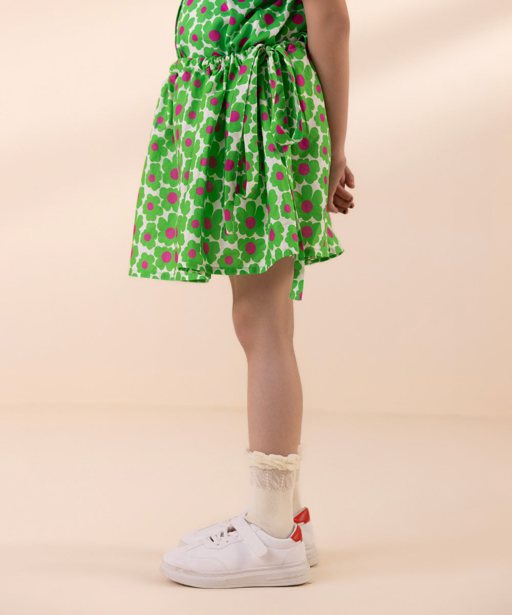 Kids East Girls Green Printed Skirt with Belt