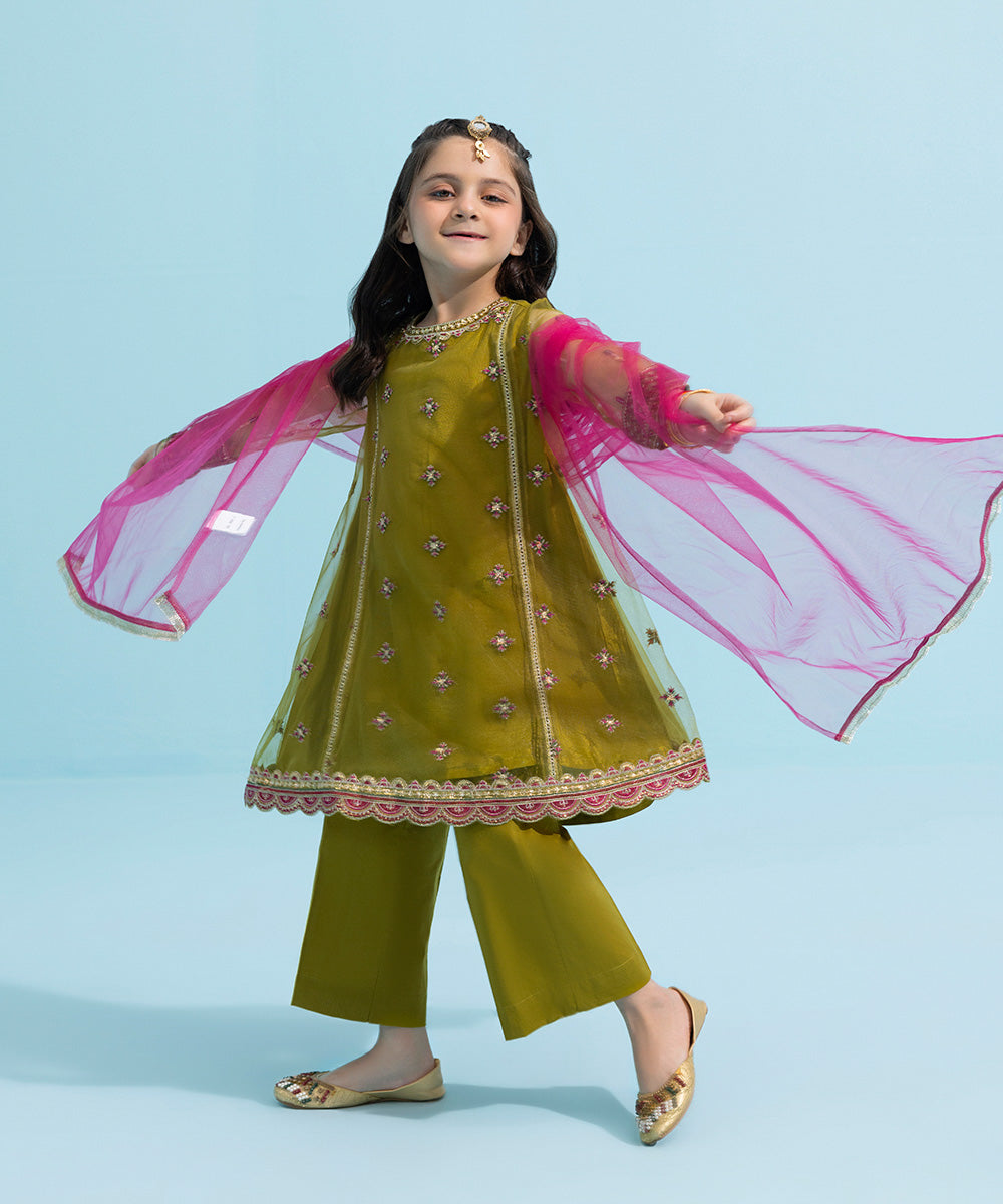 Kids Online Clothing Pakistan – SapphireOnline Store