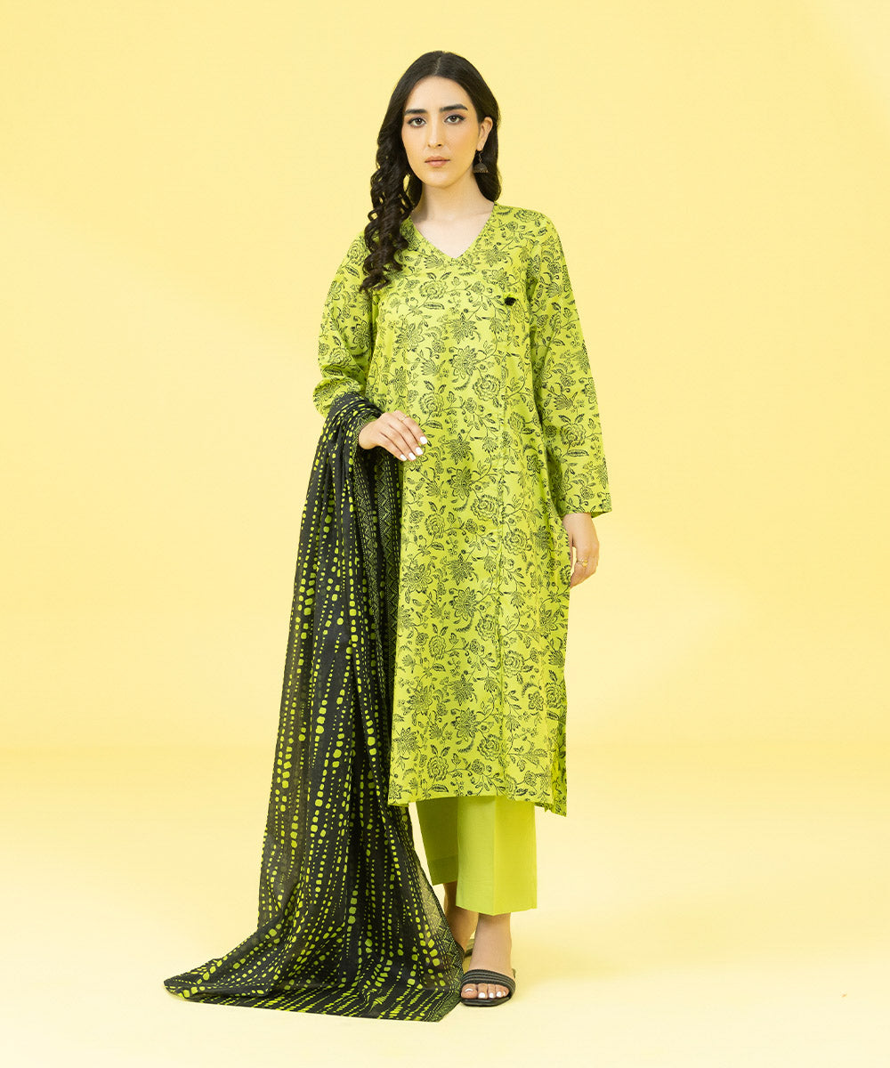 Printed lawn suits designs clearance 2018