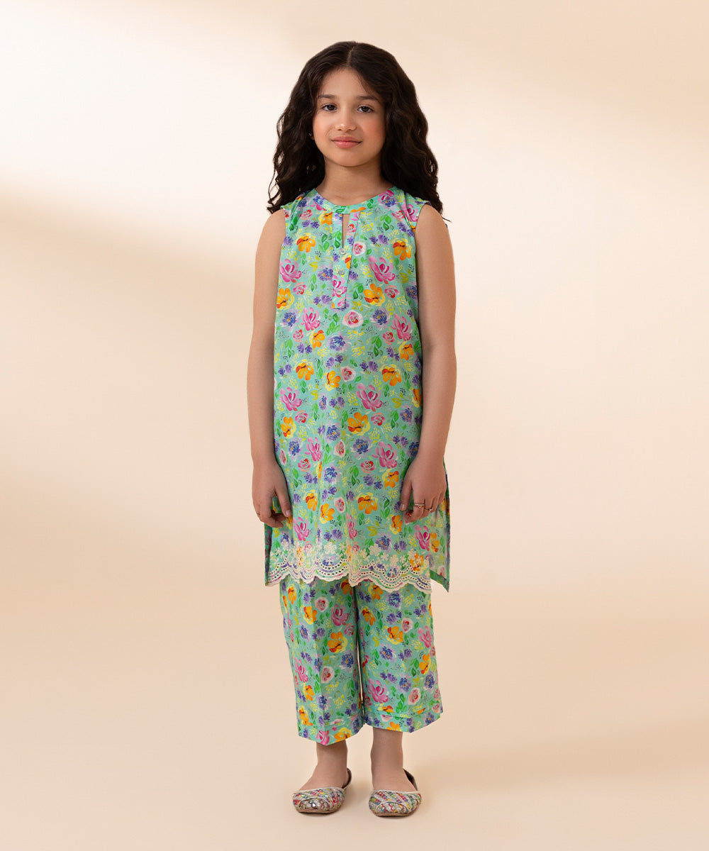 Girls Green 2 PC Embroidered Slub Lawn Suit