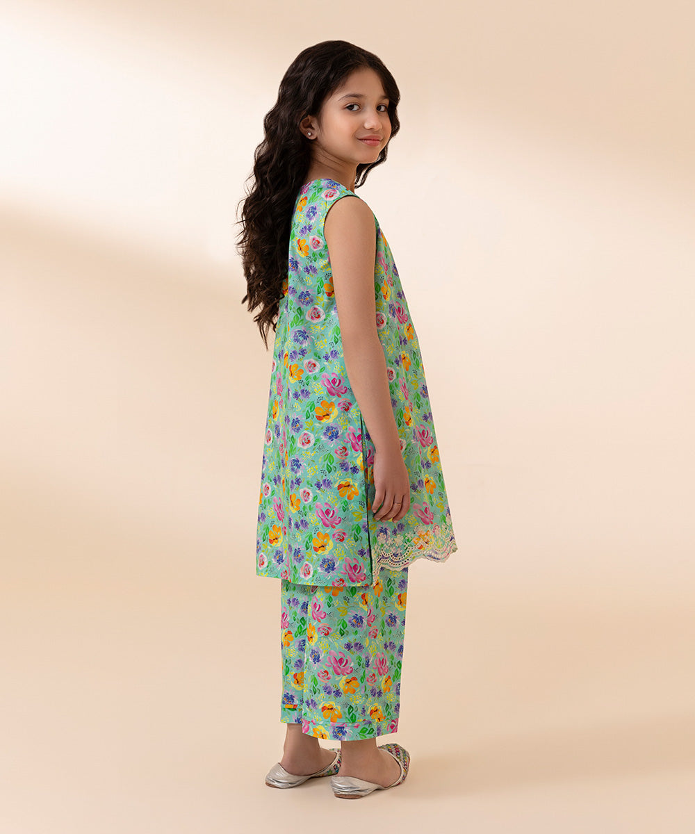 Girls Green 2 PC Embroidered Slub Lawn Suit