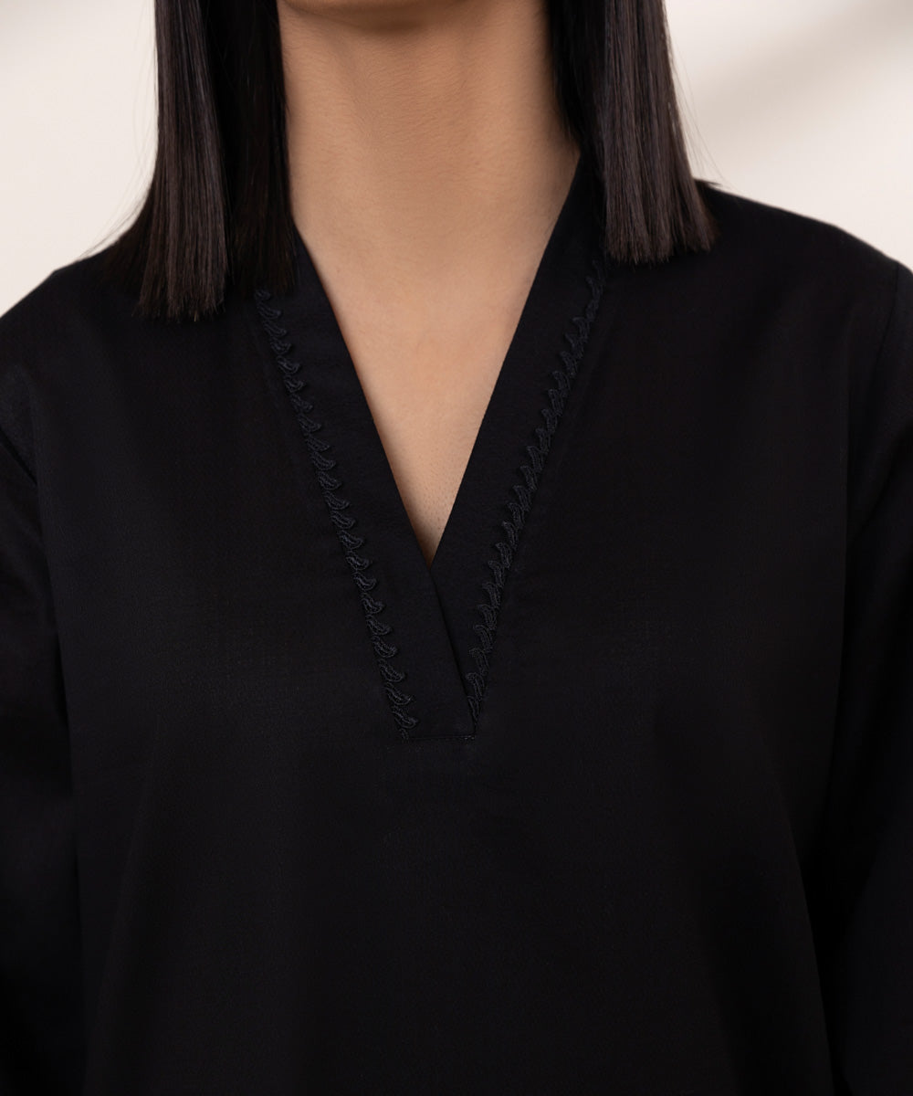 Women's Pret Dobby Solid Black Straight Shirt