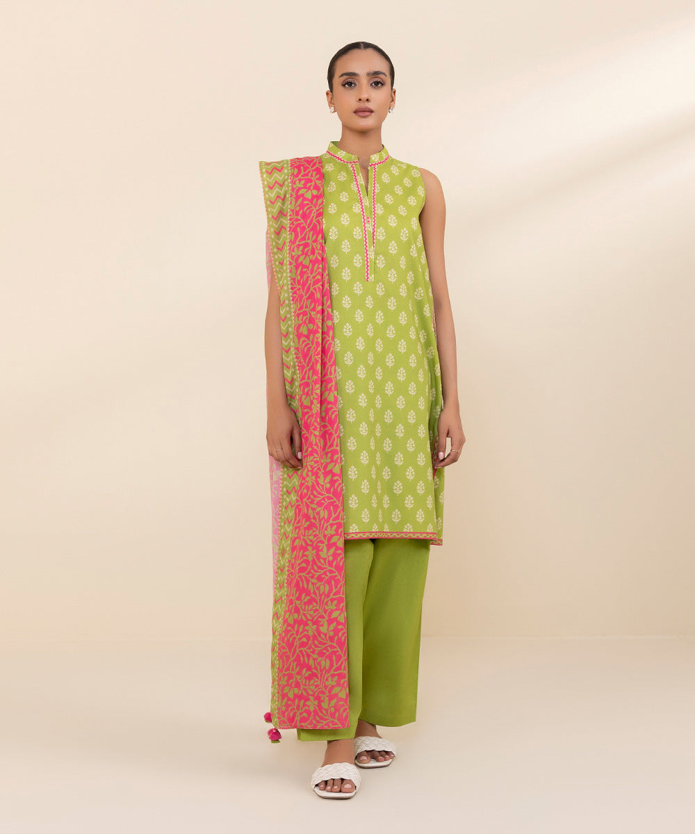 Women's Unstitched Lawn Green Printed 3 Piece Suit