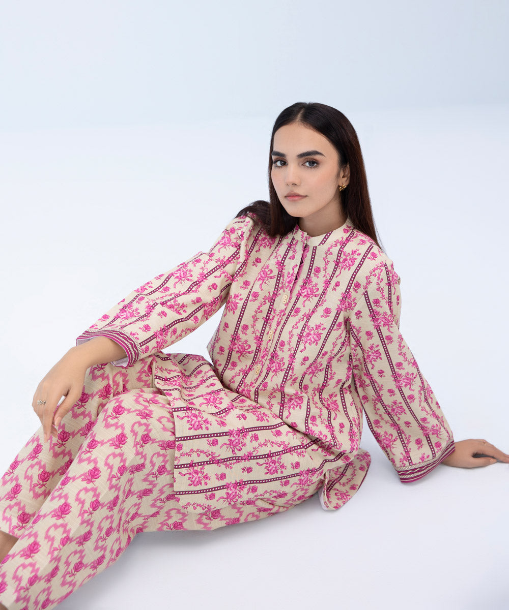 Women's Winter Unstitched Printed Khaddar Pink 2 Piece Suit