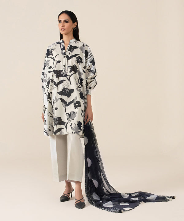 SAPPHIRE’s Unstitched Monochrome Collection for Women