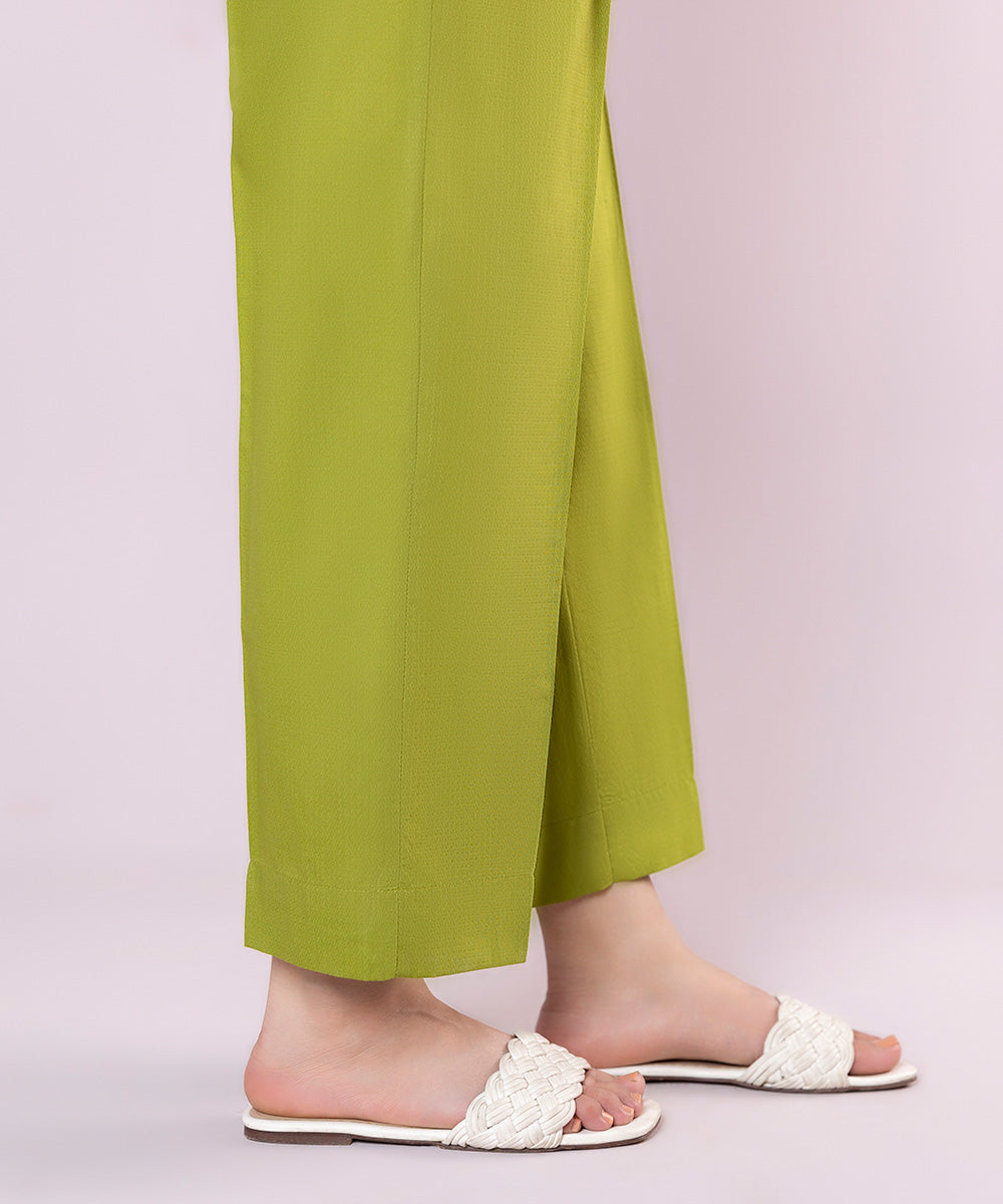 Women's Pret Dobby Solid Green Straight Pants