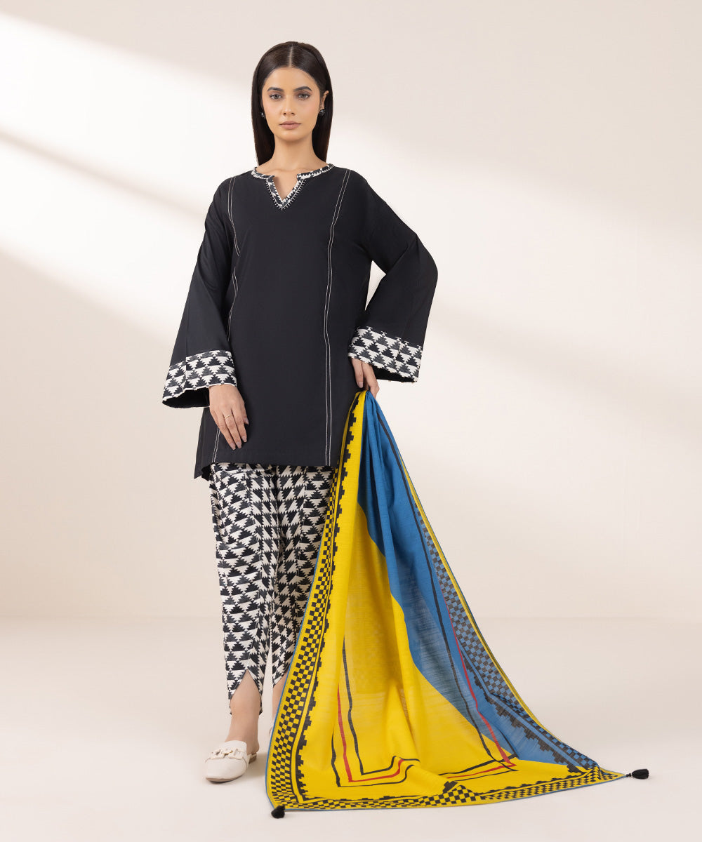 Khaddar Multi Printed Dupatta