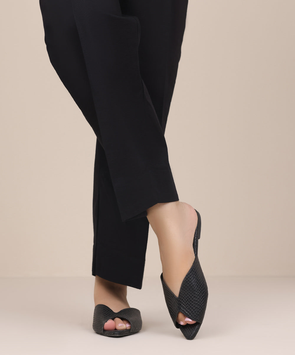 Women's Pret Khaddar Black Solid Straight Pants