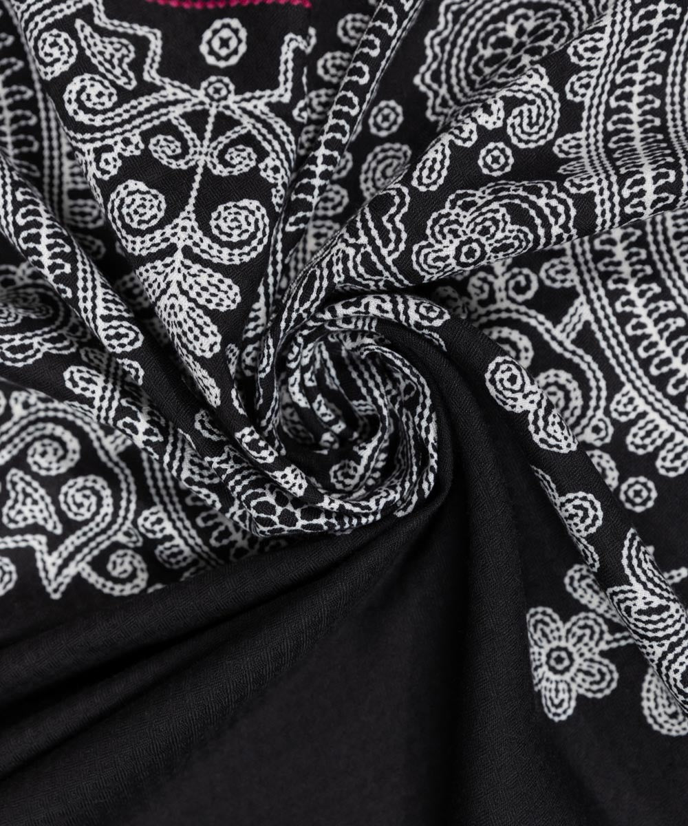 Women's Printed Black Shawl