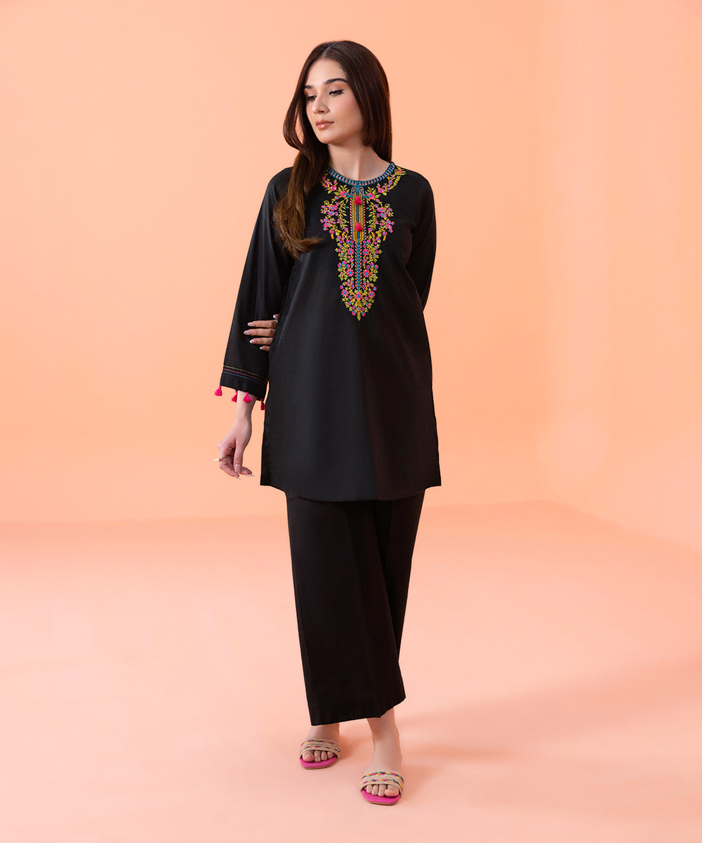 Solid Kurtas Pret- Women – SapphireOnline Store