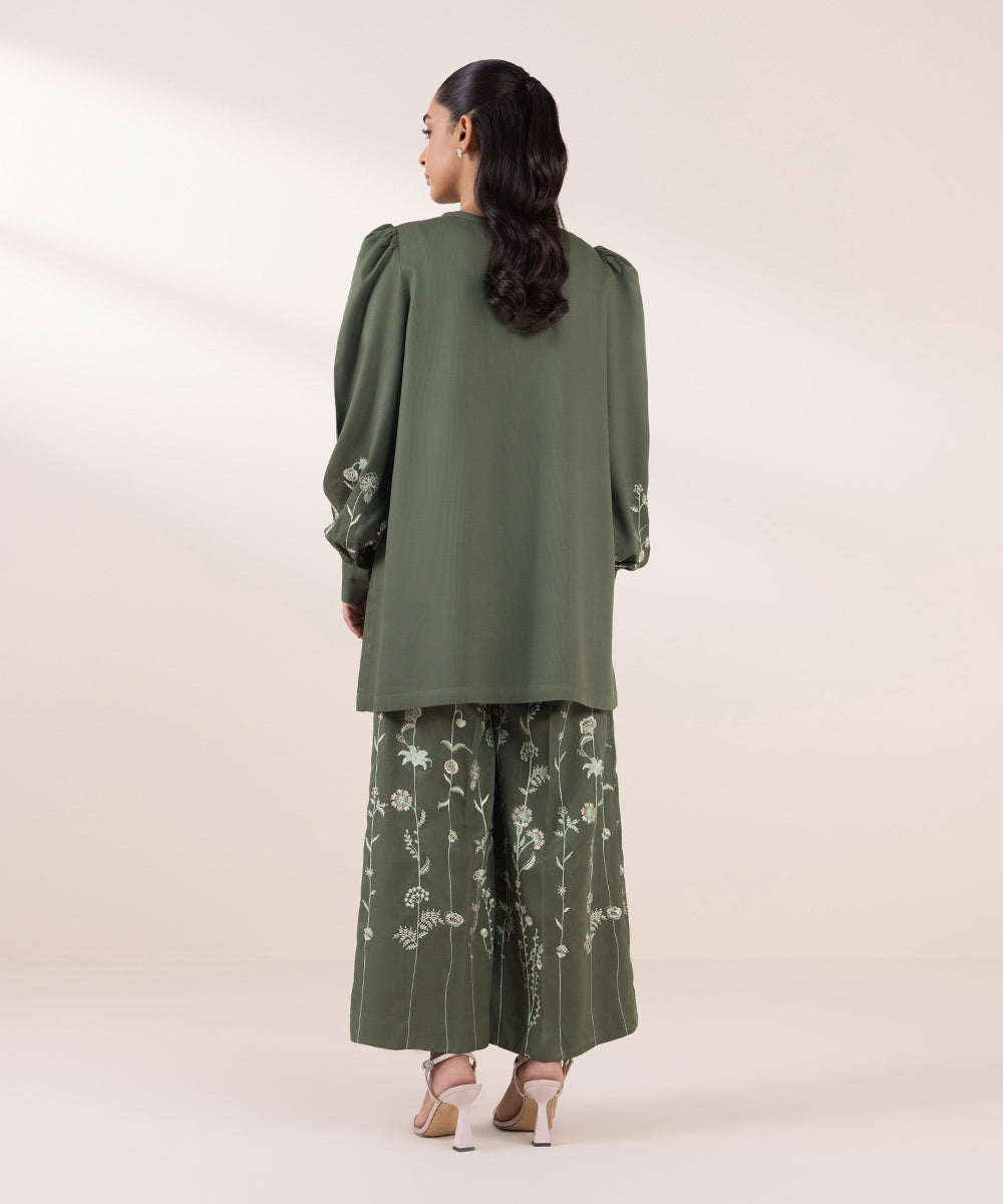 Women's Pret Bedford Green Embroidered Straight Shirt