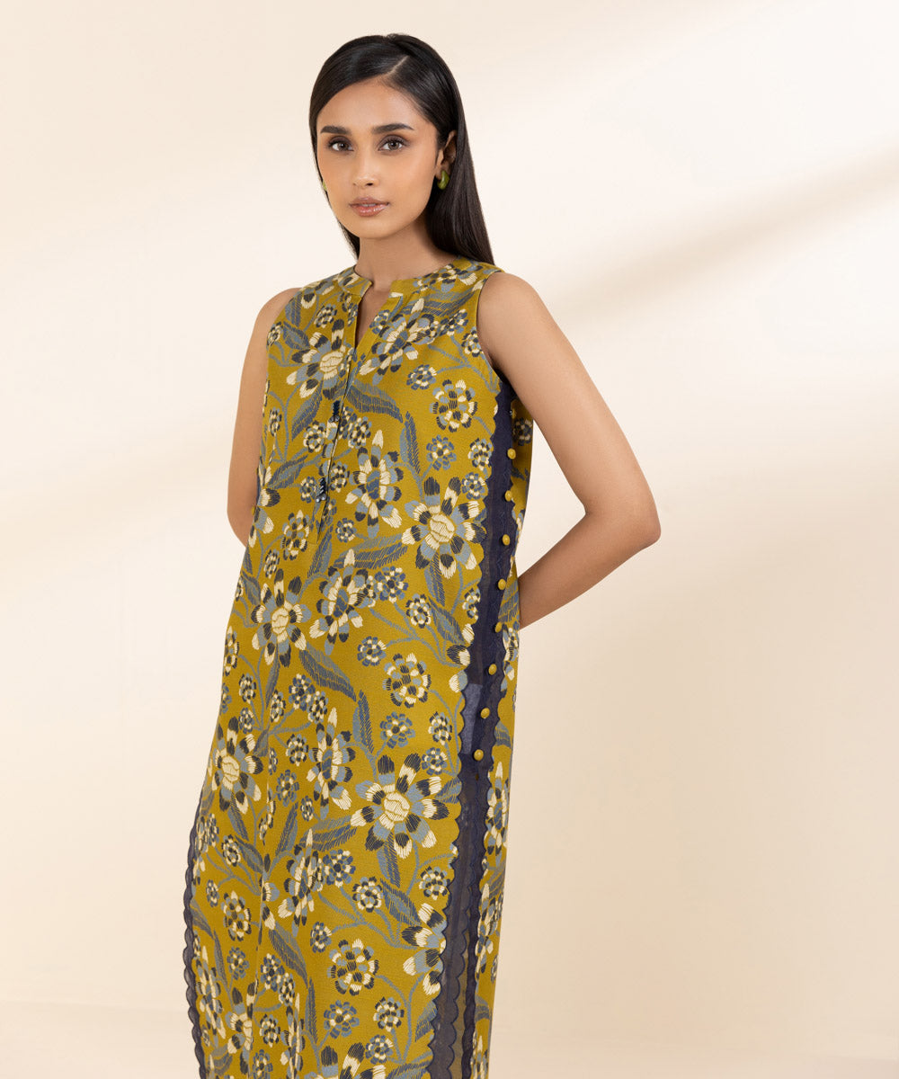 Women's Unstitched Khaddar Multi Printed 2 Piece Suit