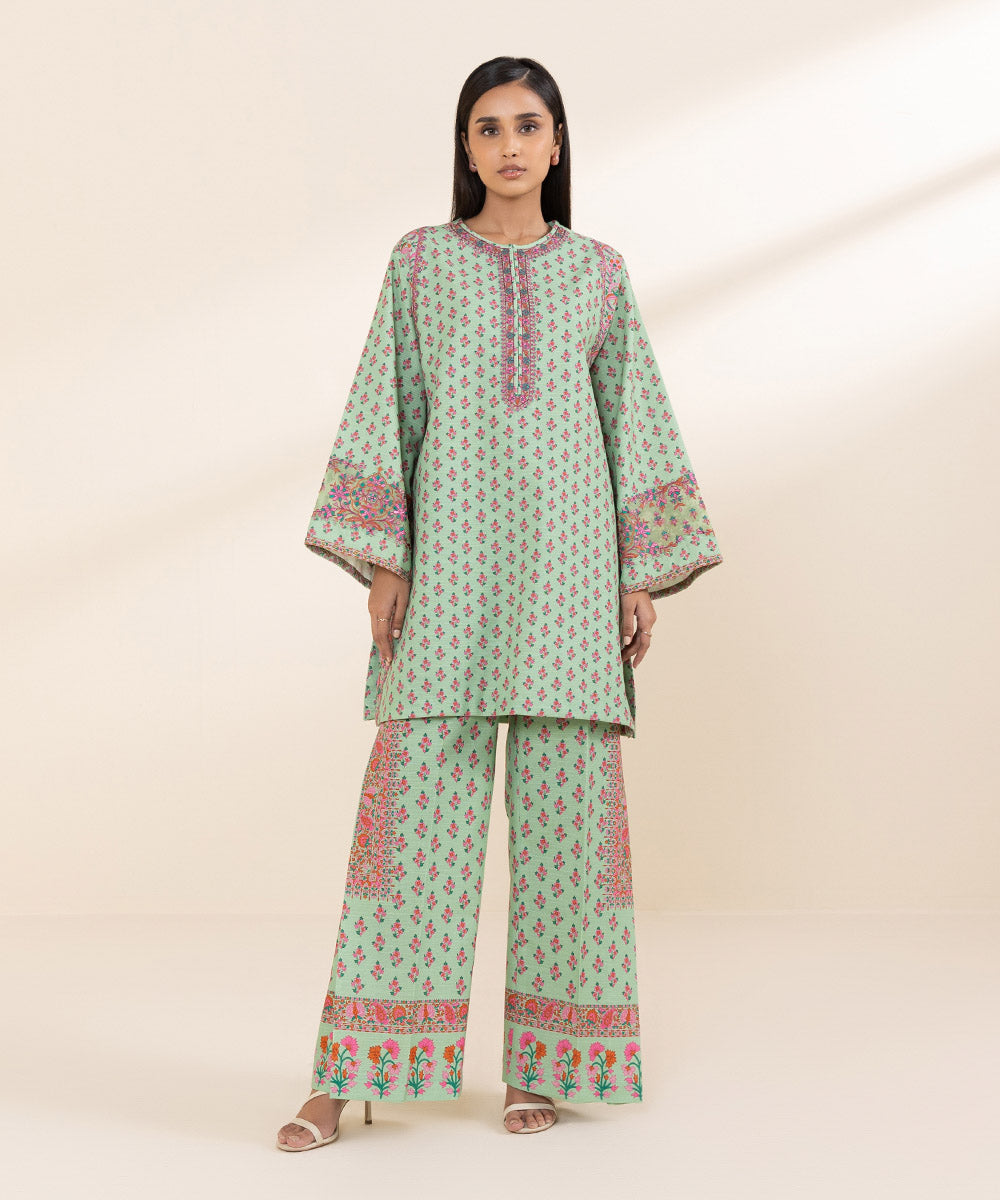 Women's Unstitched Light Khaddar Green Embroidered 2 Piece Suit