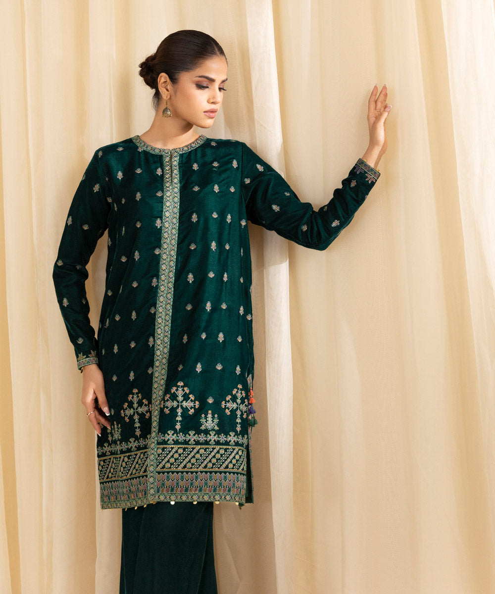 Women's Unstitched Embroidered Velvet Green 2 Piece Suit