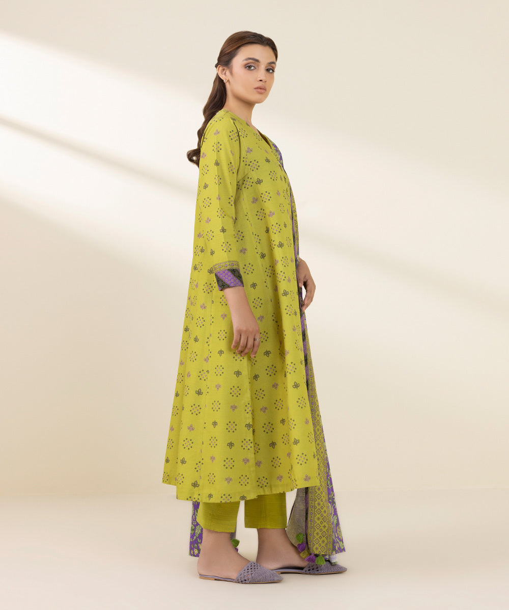 Women's Unstitched Khaddar Printed Multi 3 Piece Suit