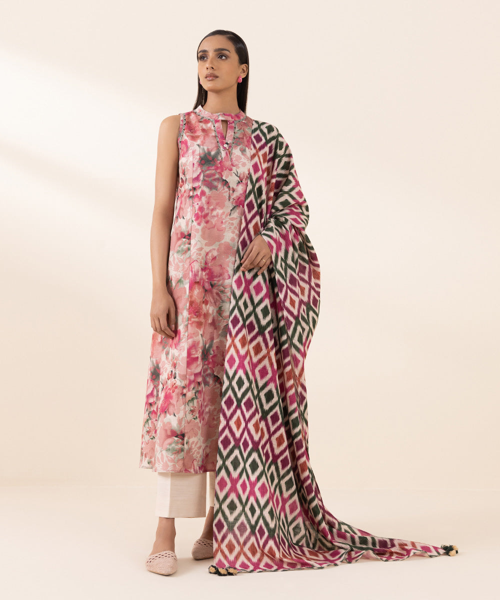 3 Piece - Printed Khaddar Suit