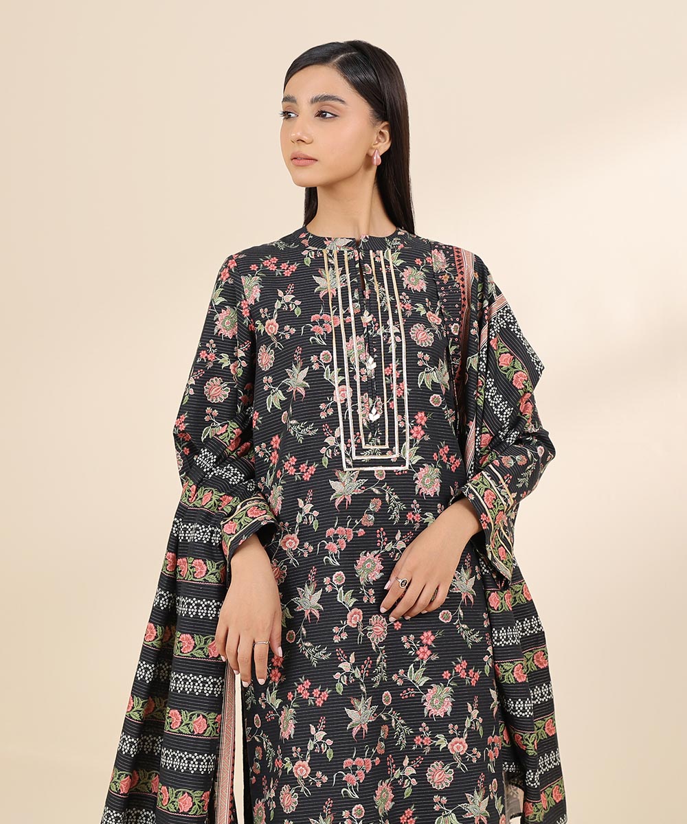 Women's Unstitched Zari Khaddar Multi Printed 3 Piece Suit