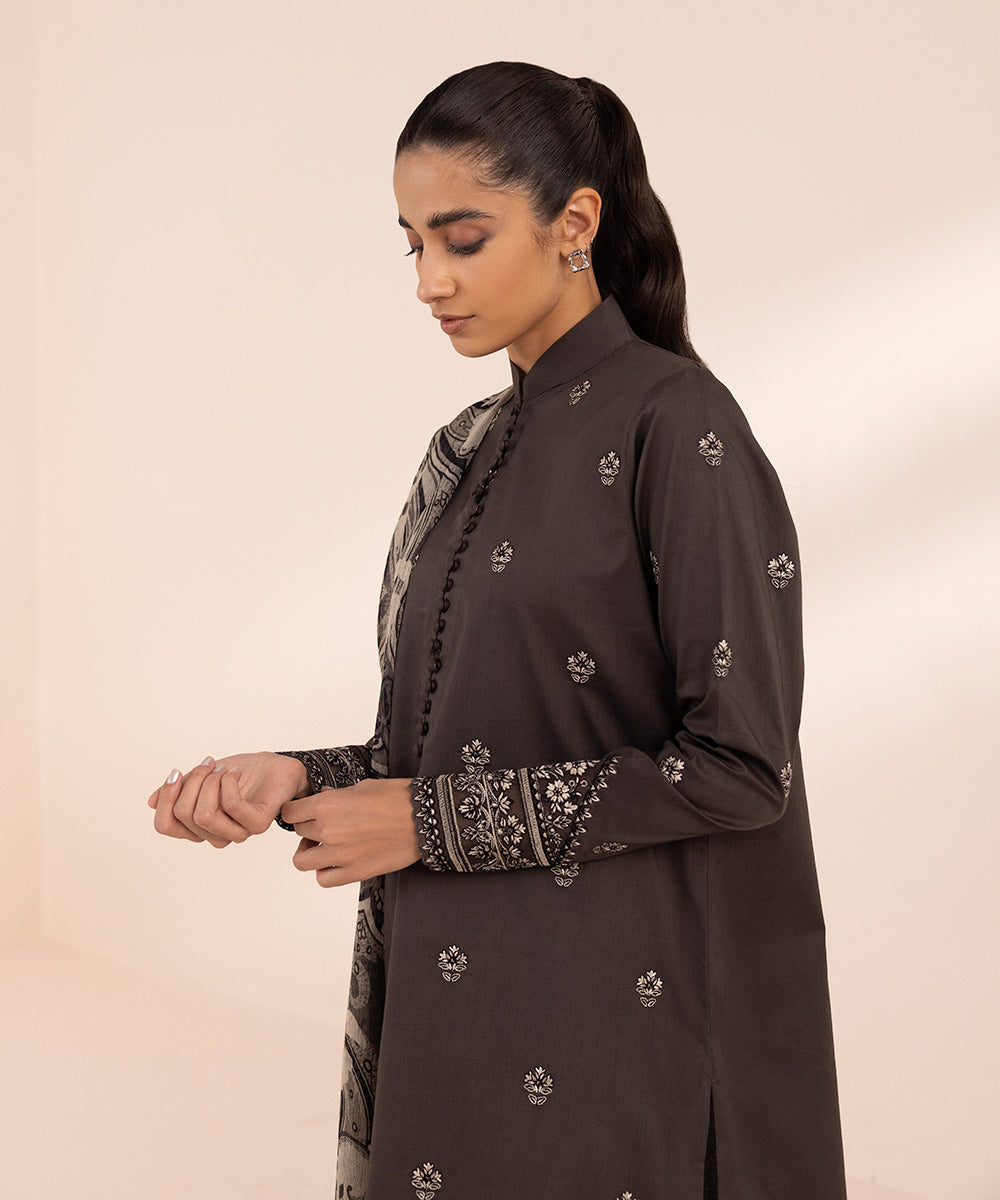 Women's Unstitched Lawn Grey Embroidered 3 Piece Suit