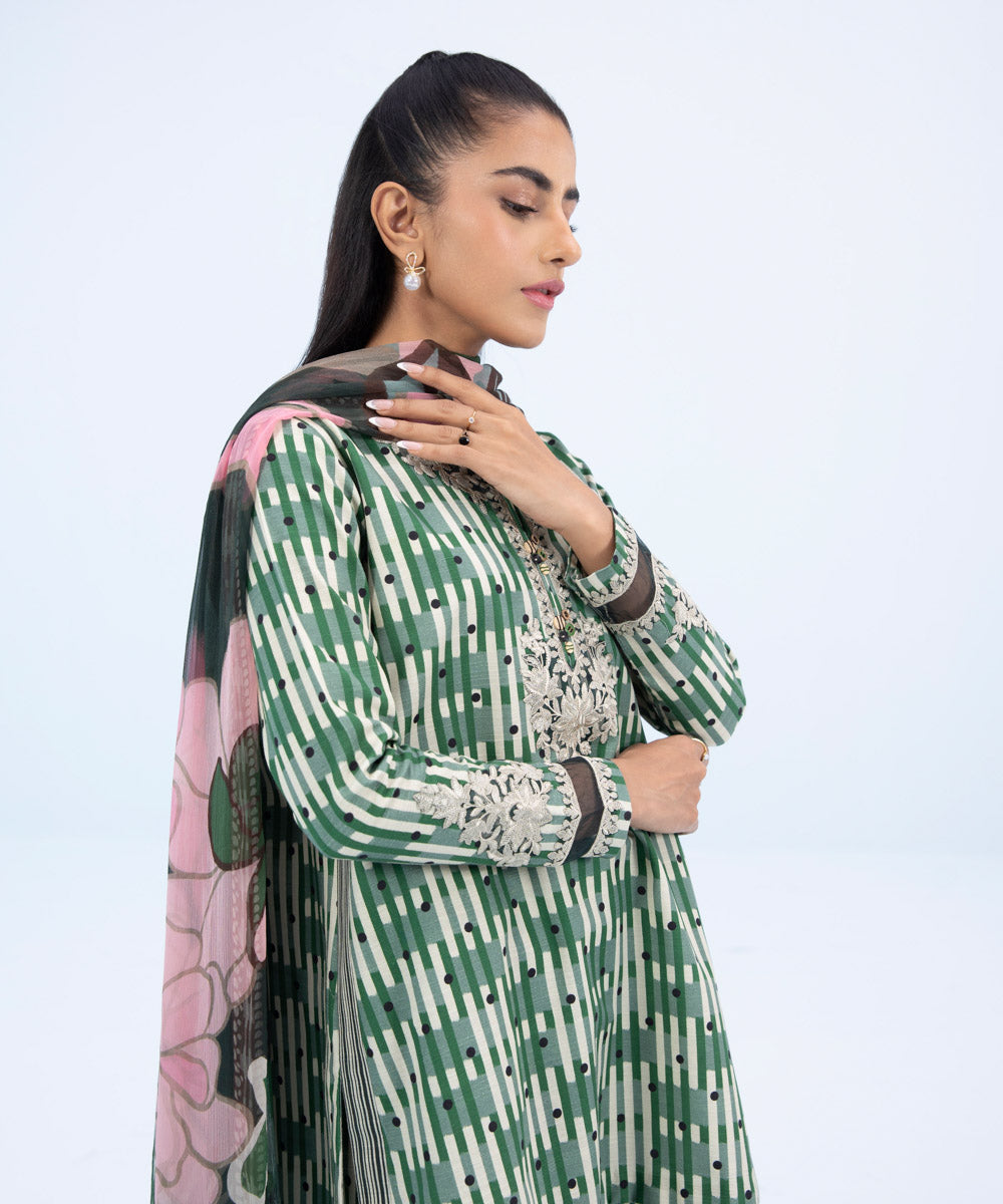 Women's Winter Unstitched Embroidered Khaddar Green 3 Piece Suit
