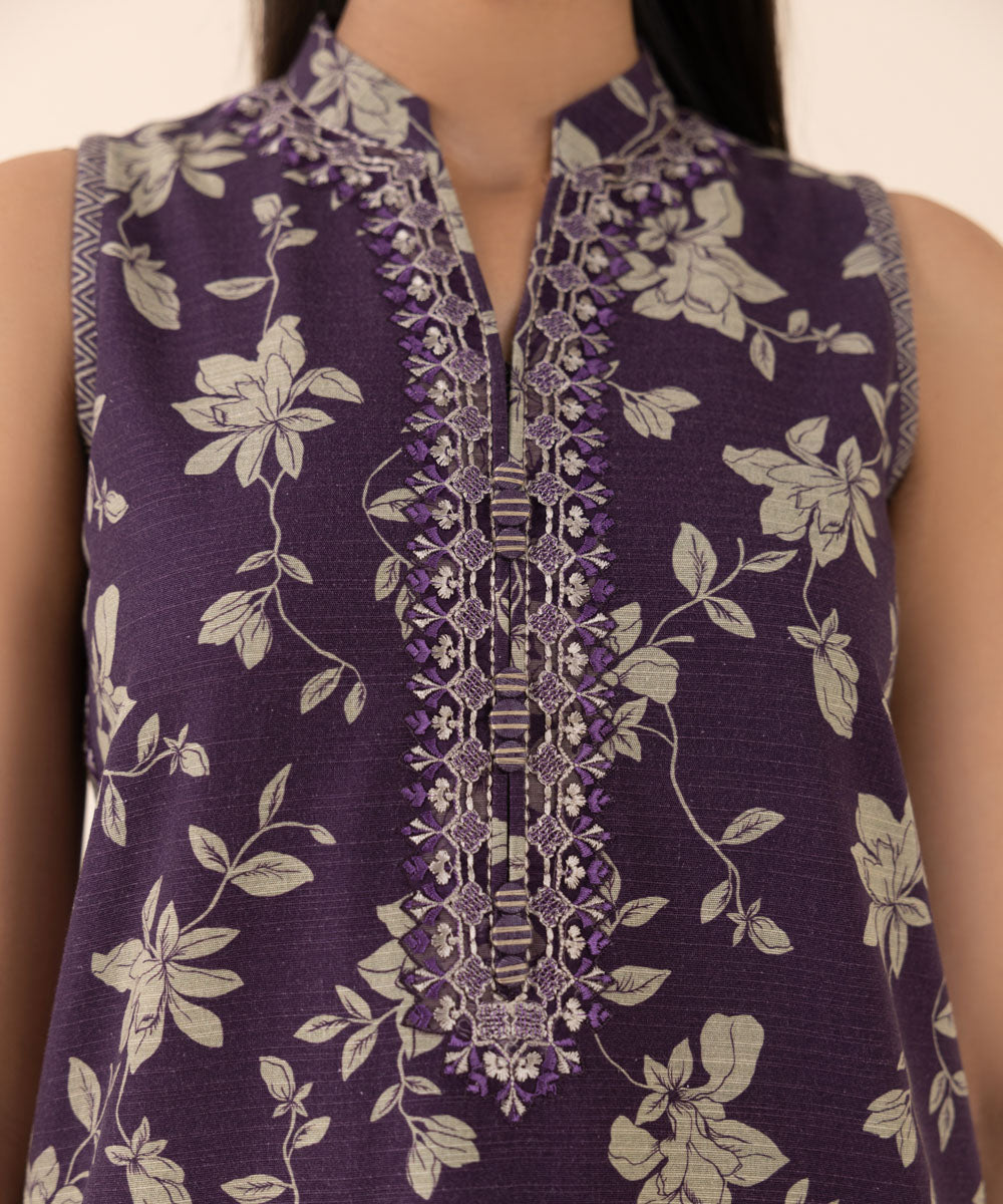 Women's Unstitched Light Khaddar Purple Embroidered 3 Piece Suit 