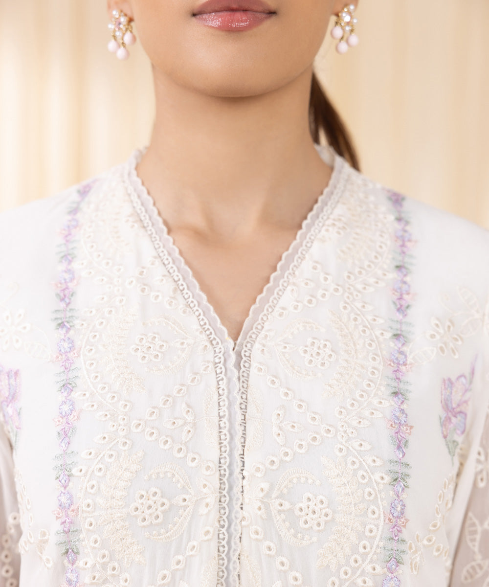 Women's Unstitched Embroidered White Georgette Chiffon Three Piece Suit