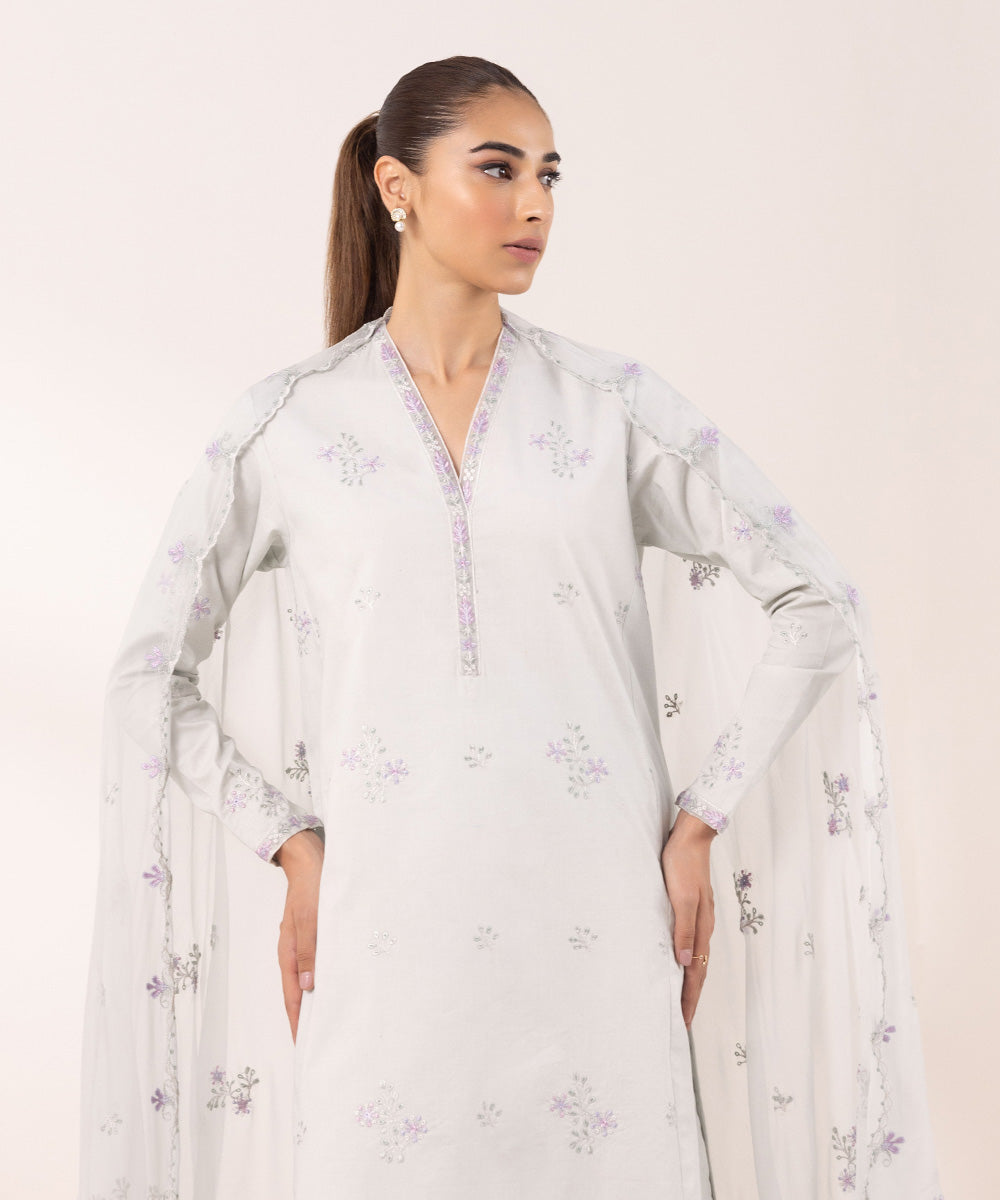 Women's Unstitched Cambric Embroidered Off White 3 Piece Suit