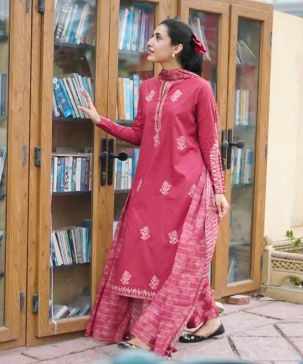 Women's Unstitched Lawn Red Embroidered 3 Piece Suit