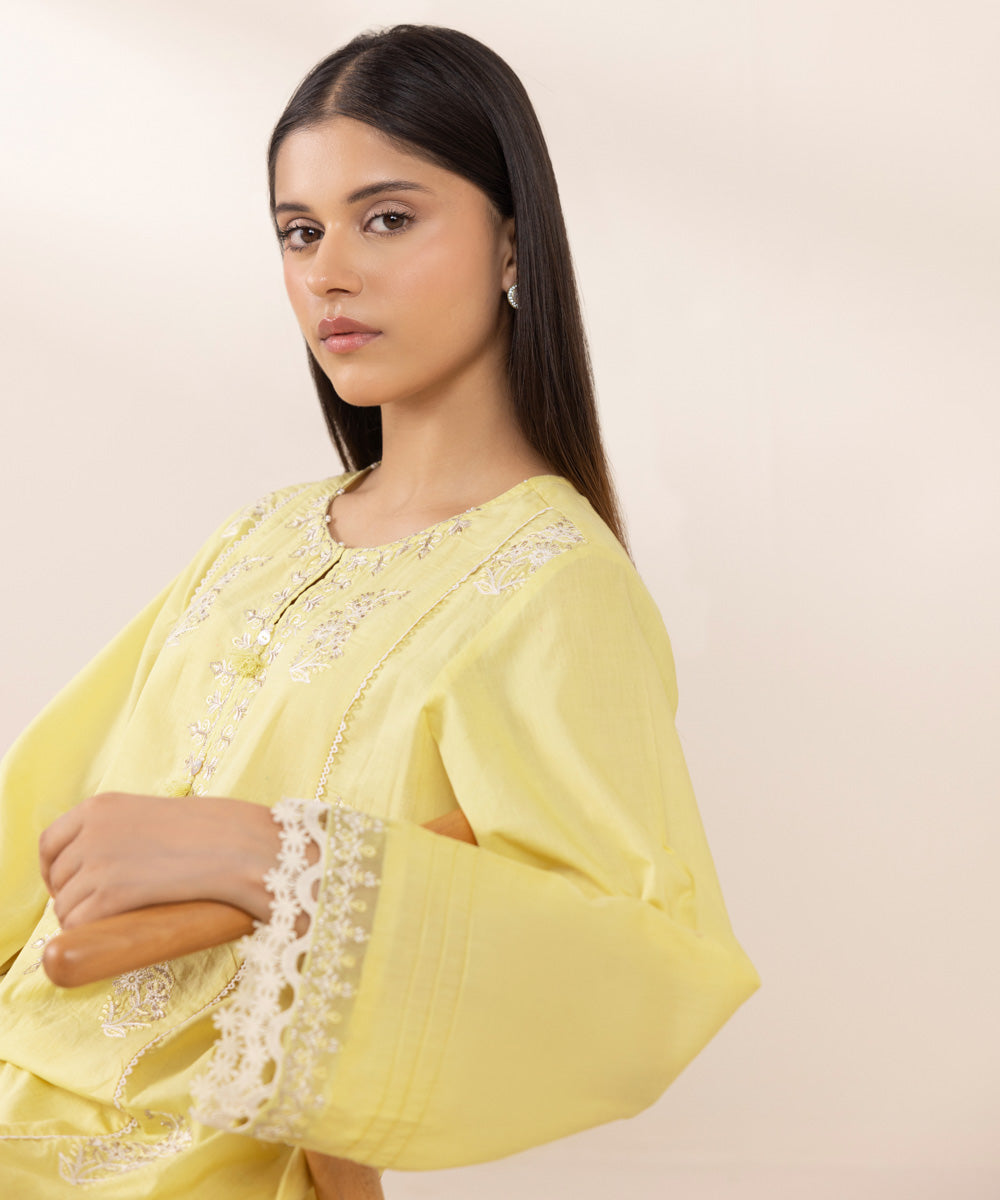 Women's Pret Cross Hatch Embroidered Yellow A-Line Shirt