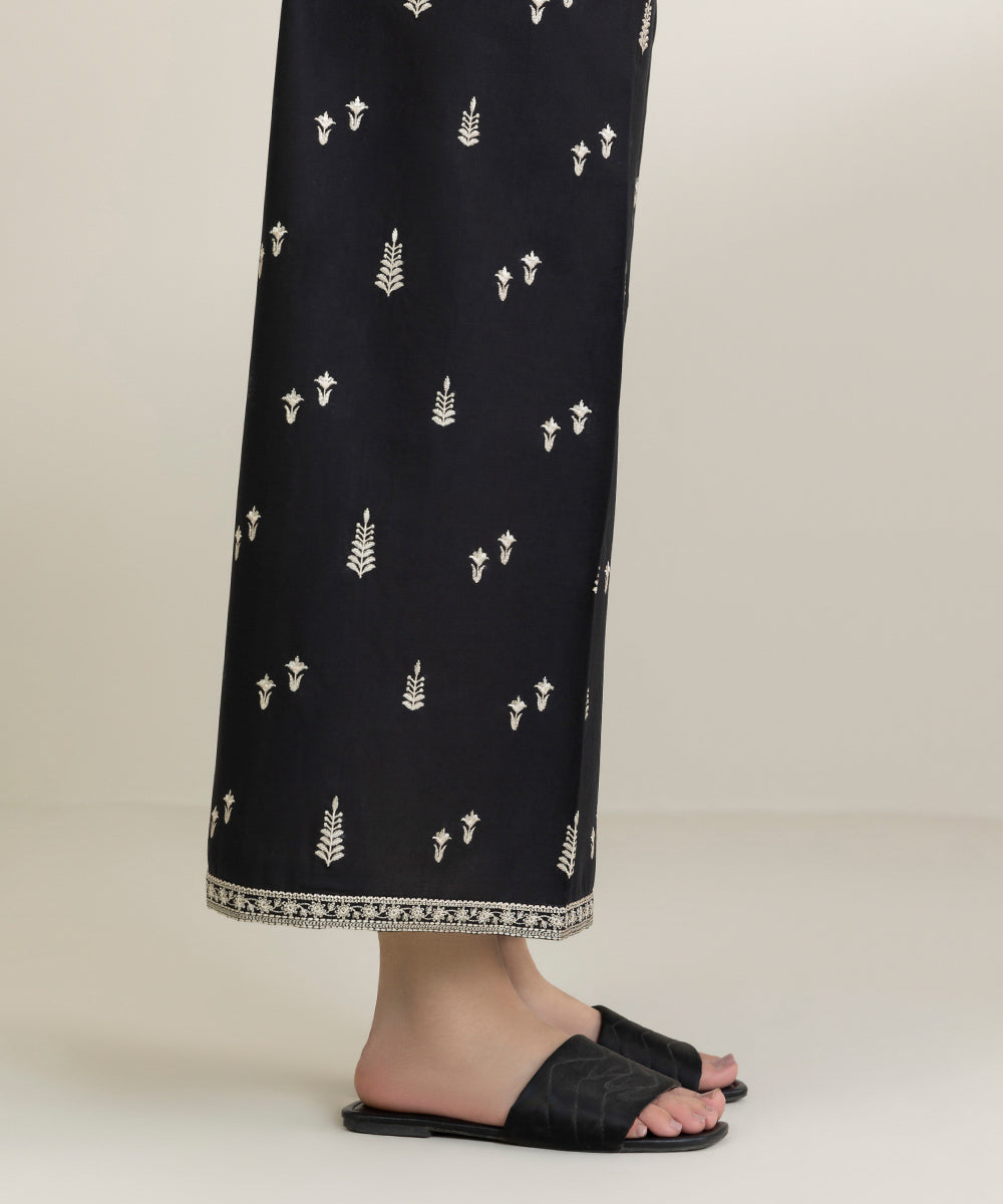 Women's Pret Cambric Black Embroidered Culottes