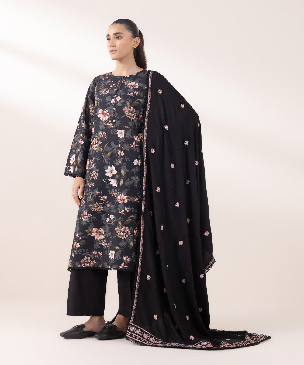 Blended Embroidered Black Shawl