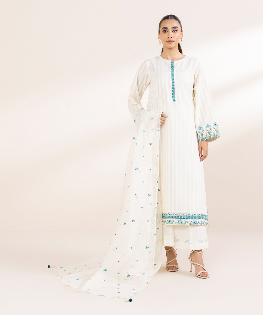 Blended Textured Karandi Off White Embroidered Dupatta