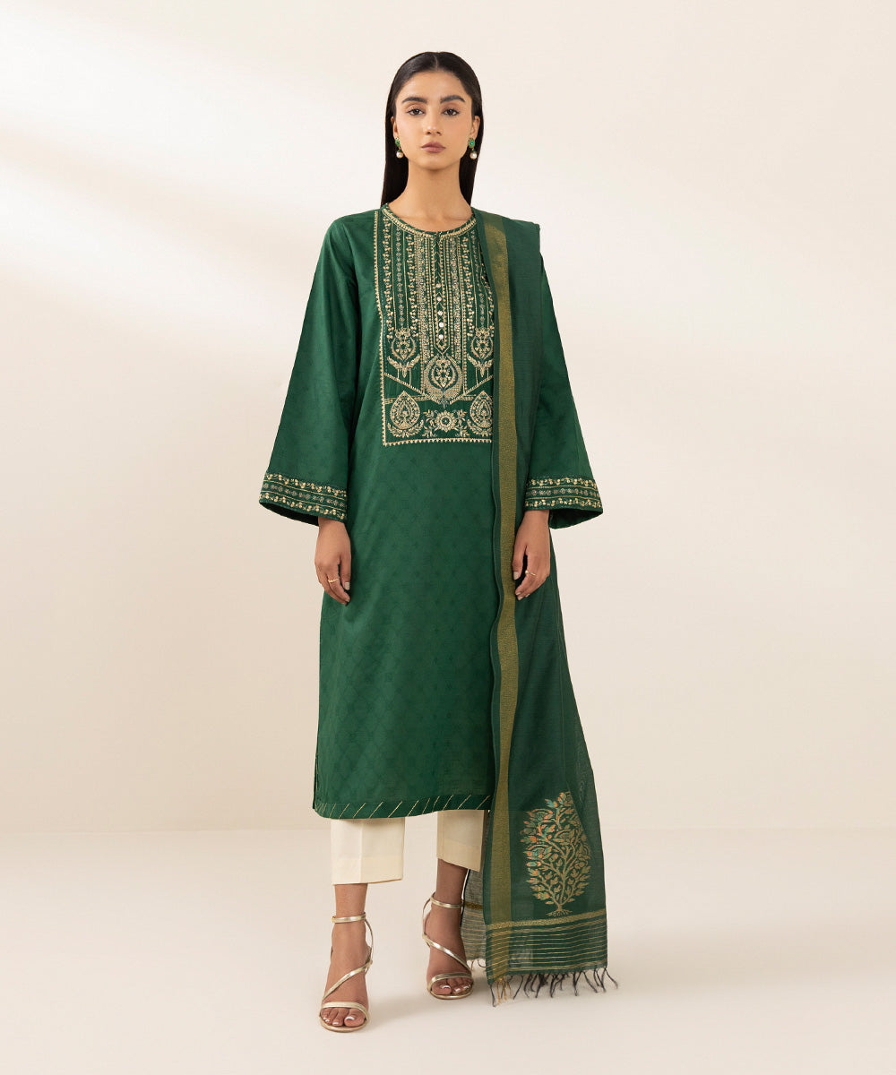 Women's Yarn Dyed Khaddi Dark Green Solid Embroidered Dupatta