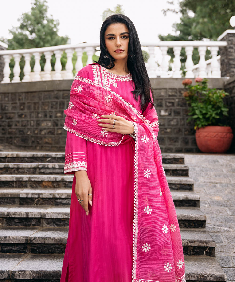 Blended Textured Karandi Pink Embroidered Dupatta