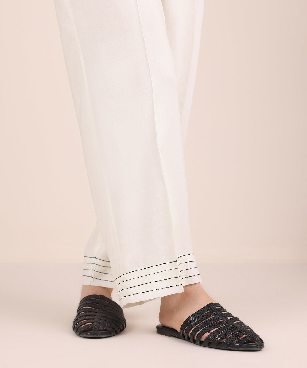 Women's Pret Linen Off White Solid Straight Pants