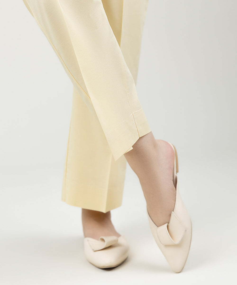 Women's Pret Cambric Solid Panna Cotta Yellow Straight Pants