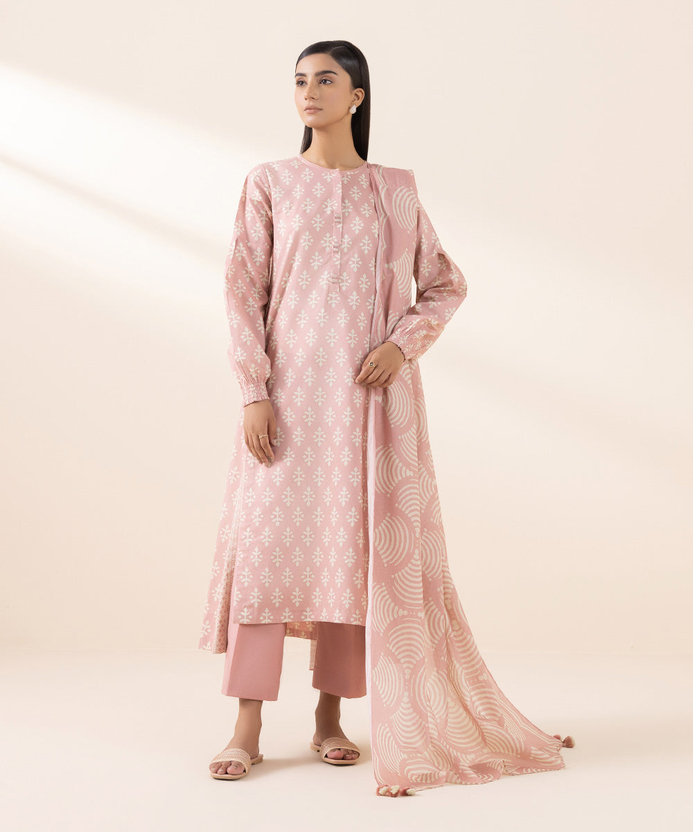 Women's Unstitched Lawn Pink Printed 3 Piece Suit