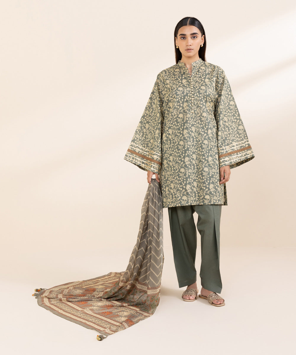 Women's Unstitched Lawn Grey Printed 3 Piece Suit