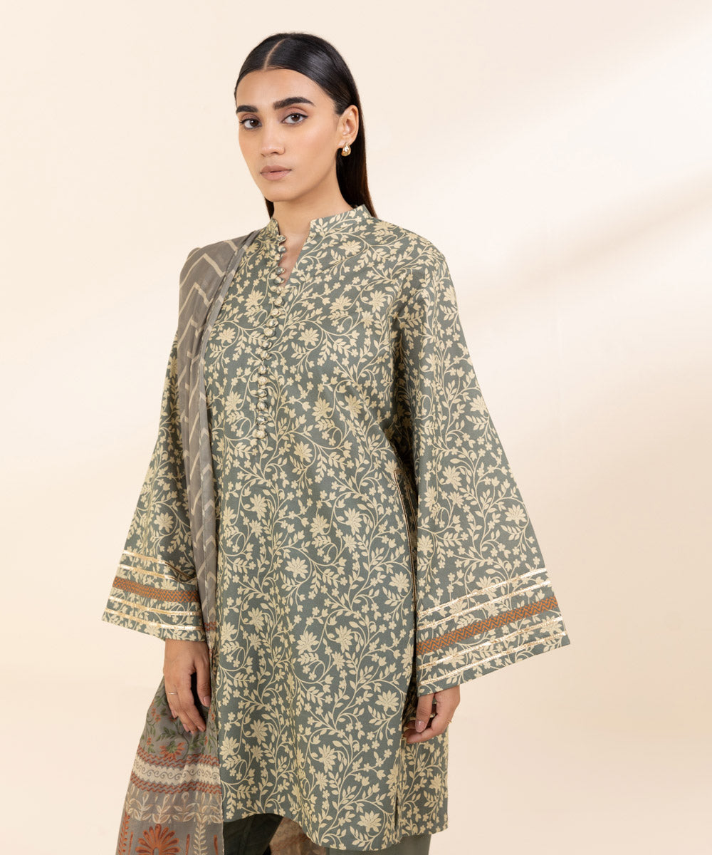 Women's Unstitched Lawn Grey Printed 3 Piece Suit