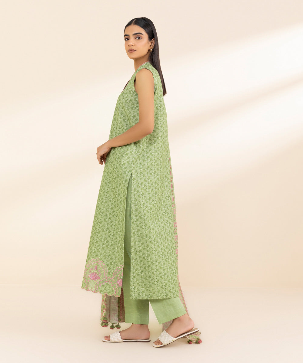 Women's Unstitched Khaddar Embroidered Green 3 Piece Suit