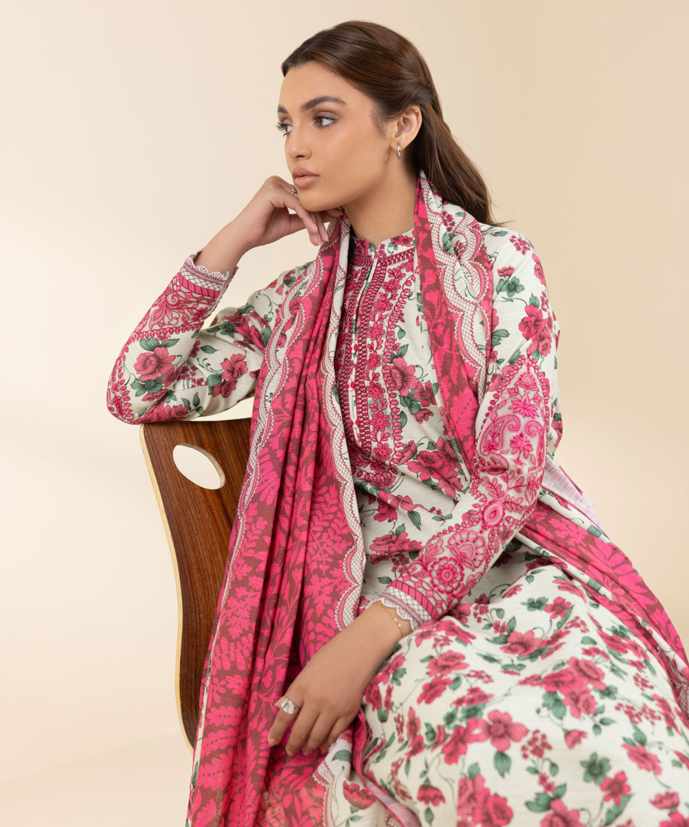 Women's Unstitched Khaddar Embroidered Pink 3 Piece Suit