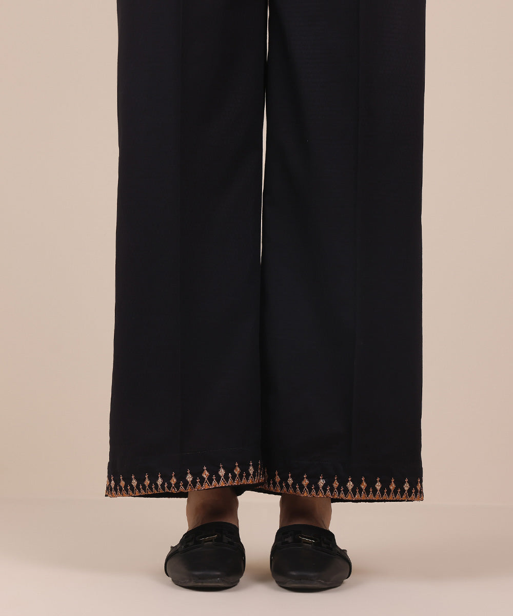 Women's Pret Black Solid Embroidered Dobby Culottes Trousers