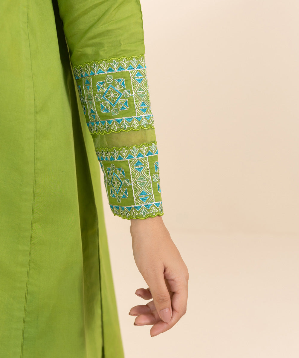 Women's Unstitched Lawn Green Embroidered 3 Piece Suit