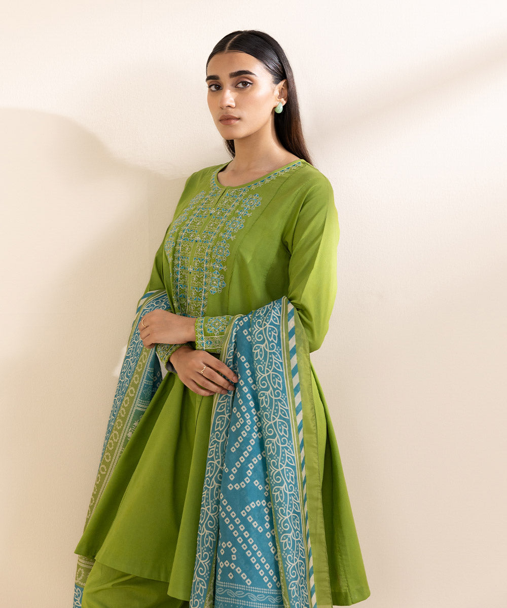 Women's Unstitched Lawn Green Embroidered 3 Piece Suit