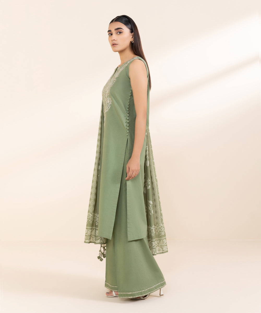 Women's Unstitched Cambric Green Embroidered 3 Piece Suit