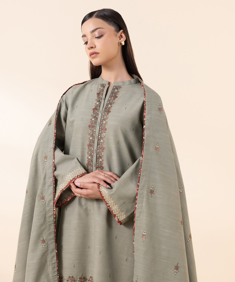 Women's Unstitched Khaddar Grey Embroidered 3 Piece Suit