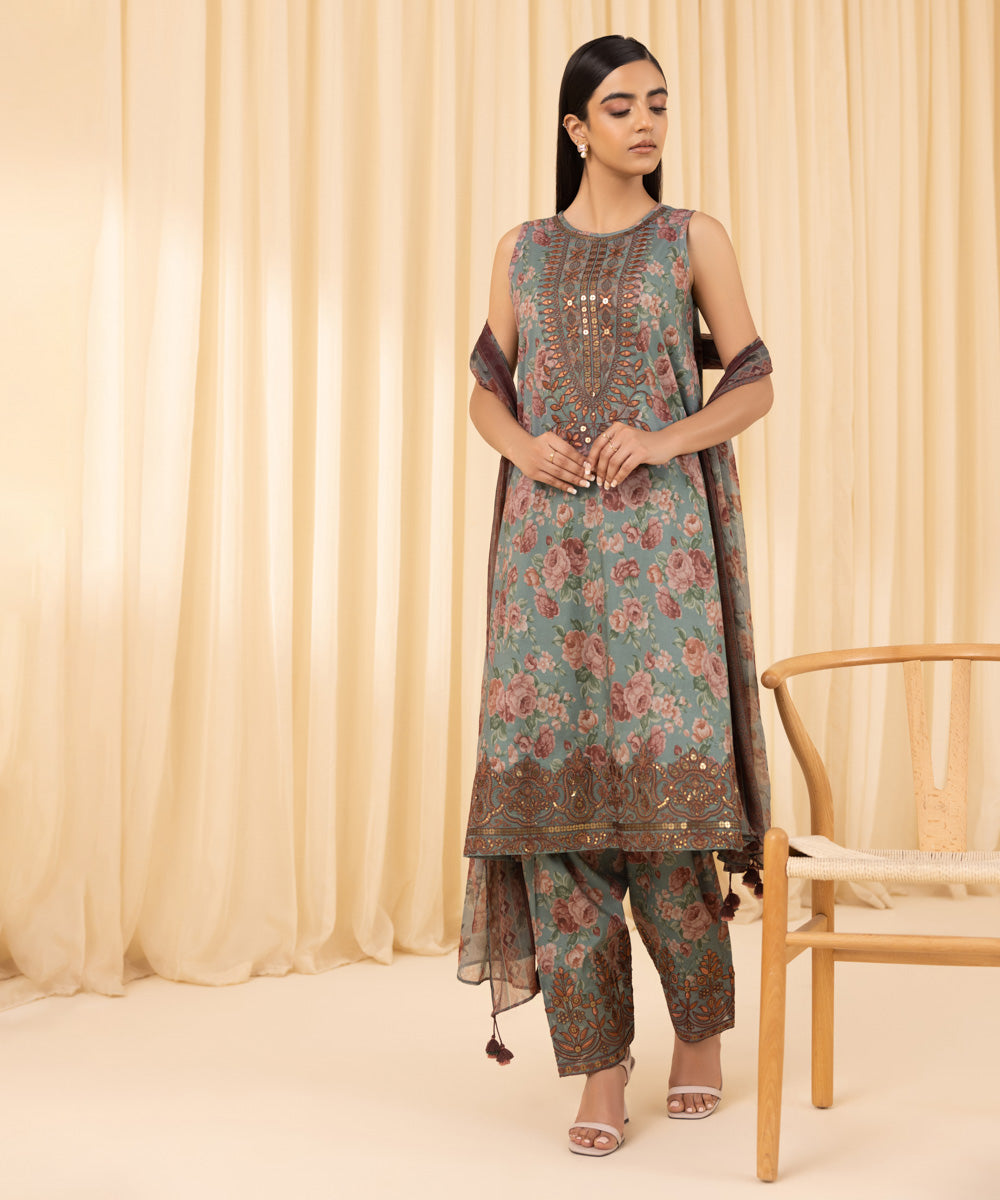 Women's Unstitched Embroidered Cotton Viscose Multi 3 Piece Suit