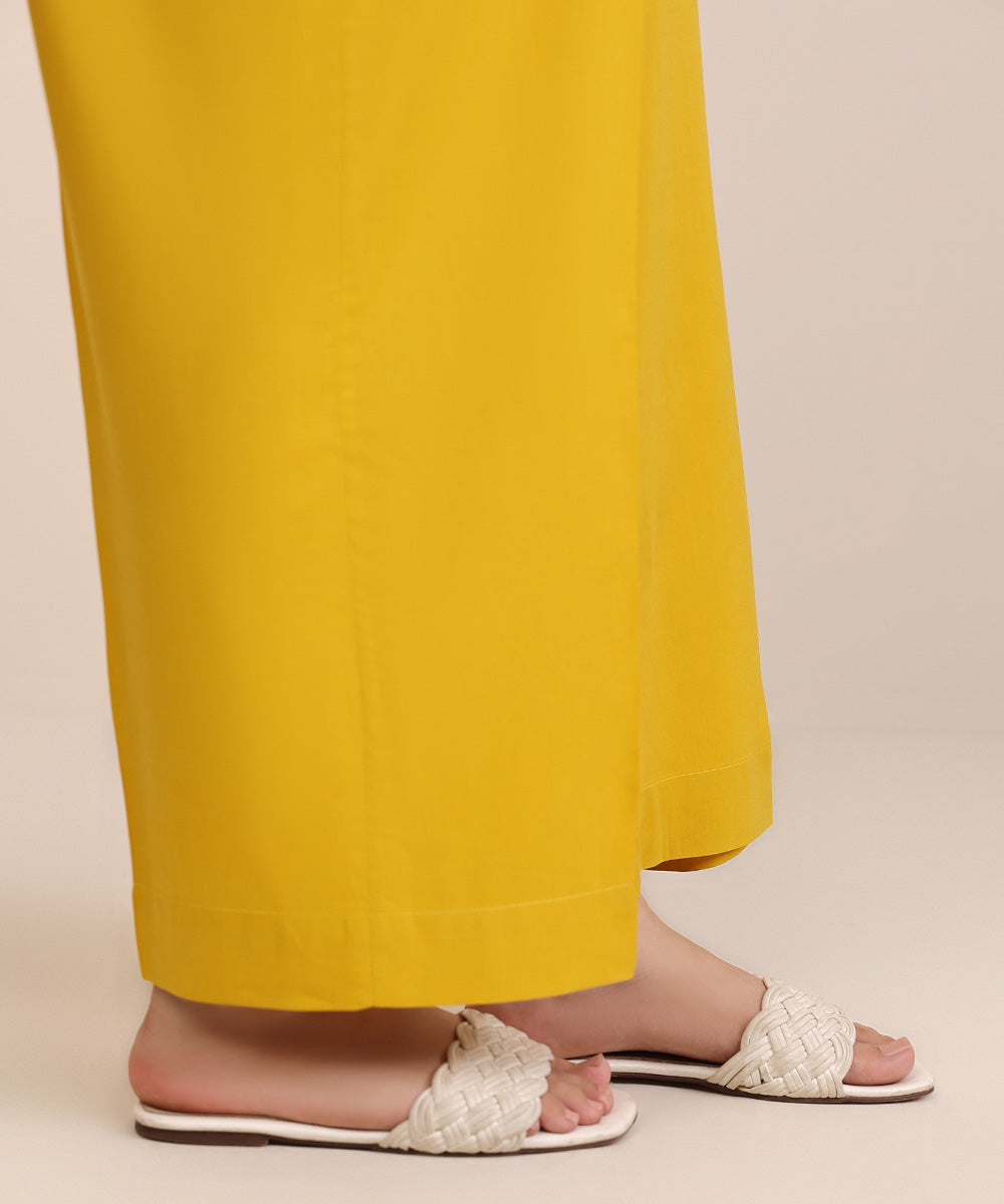 Women's Pret Cotton Viscose Yellow Solid Culottes