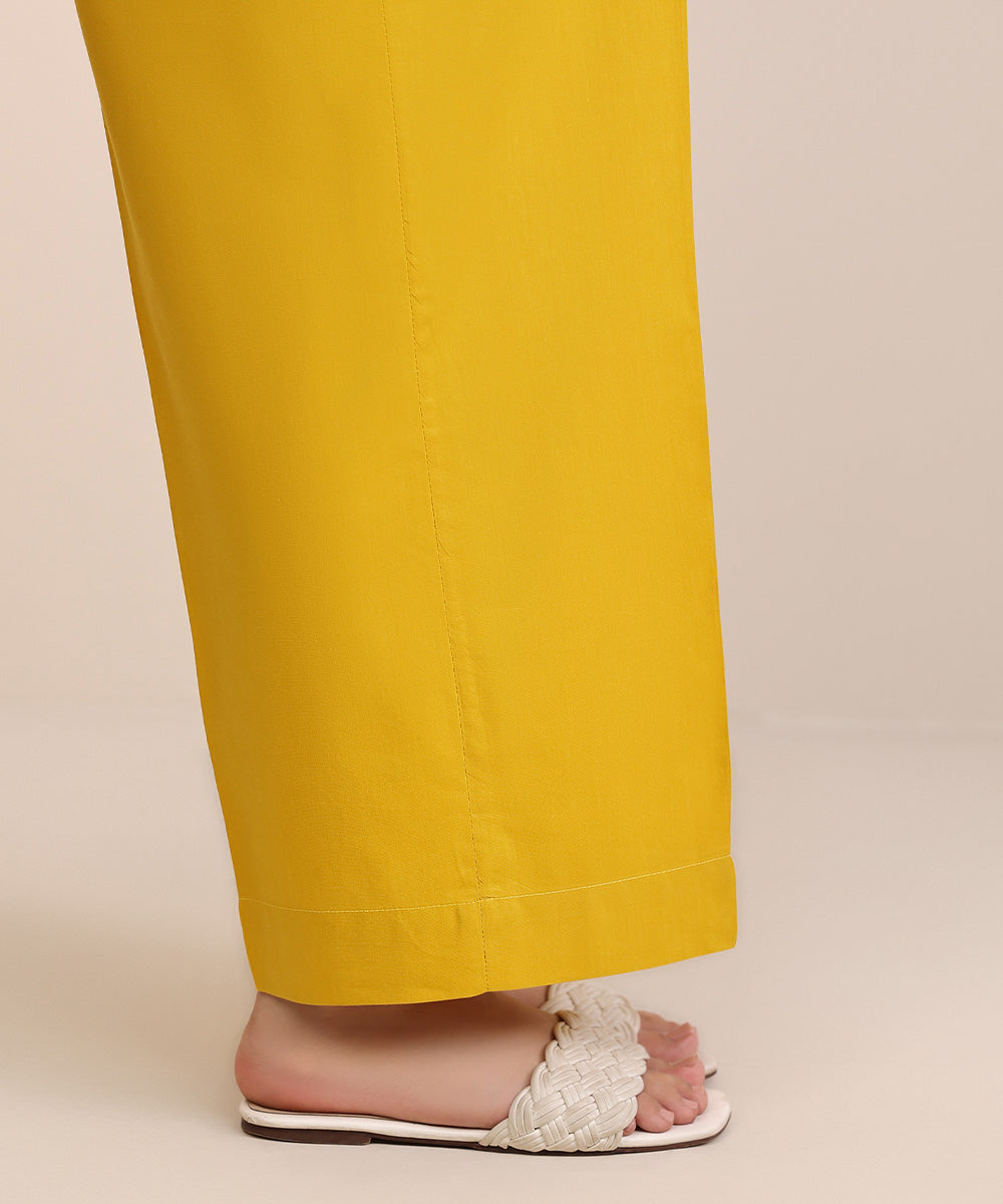 Women's Pret Cotton Viscose Yellow Solid Culottes